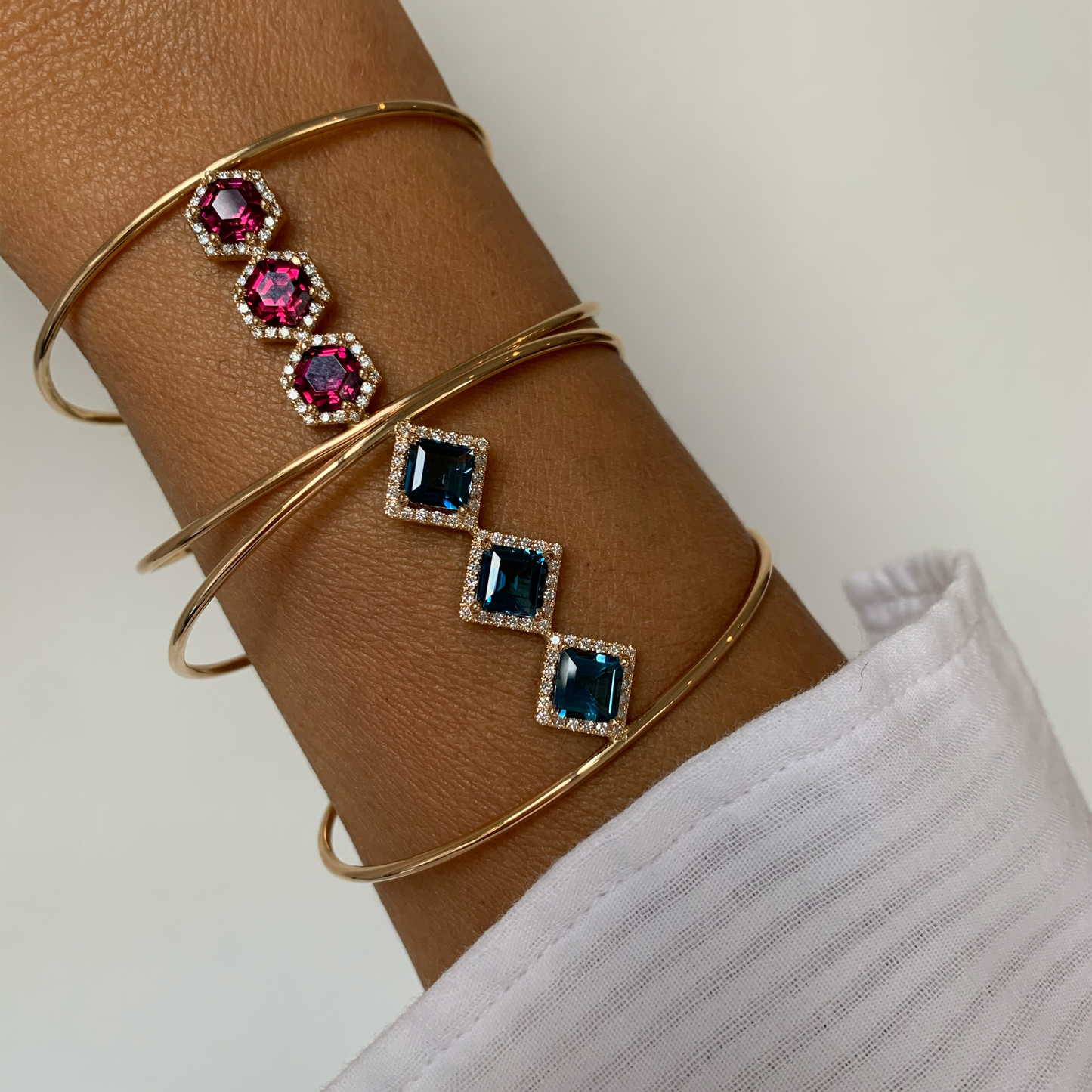 TRINITY SQUARE BRACELET-london blue topaz