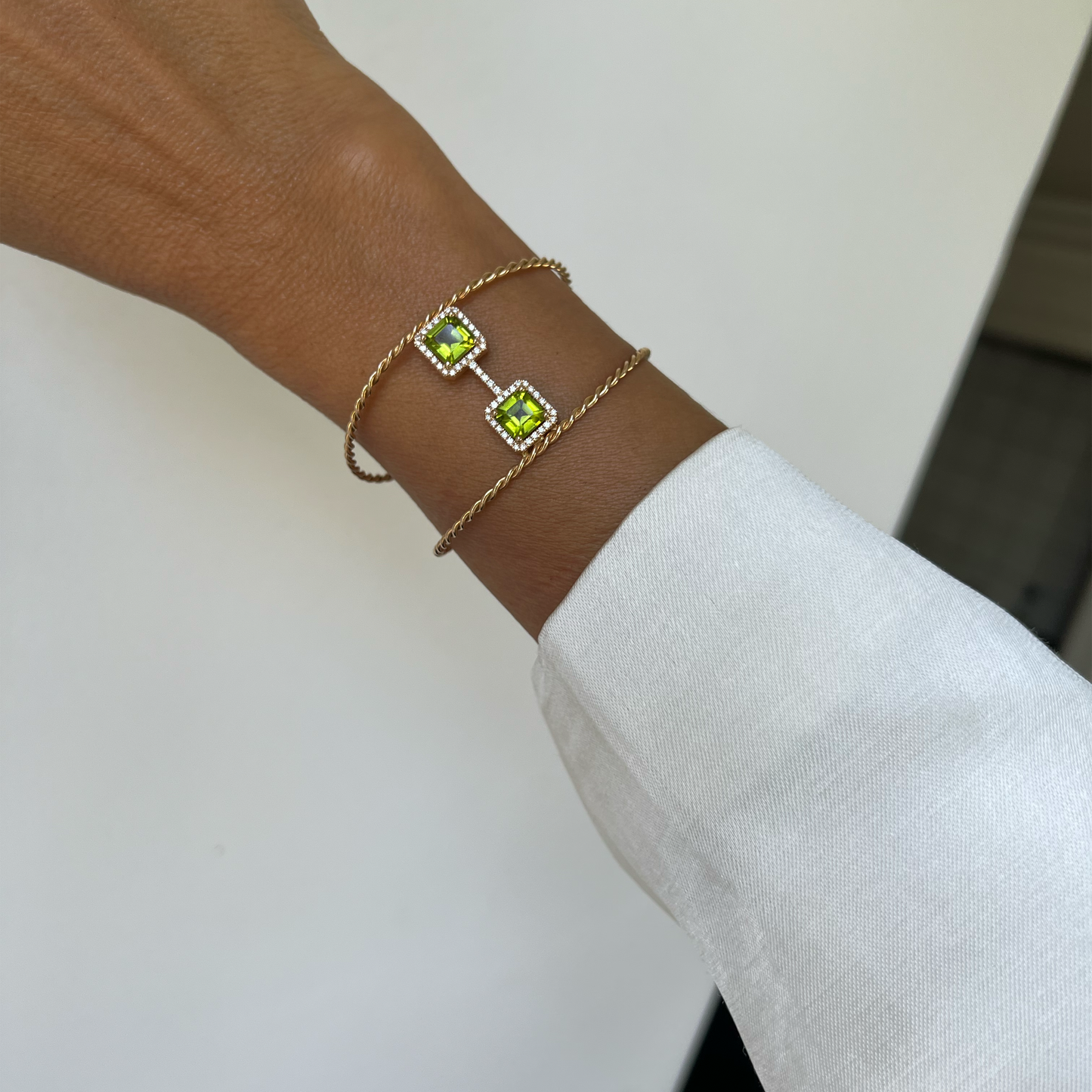 TWISTED BRACELET-peridot