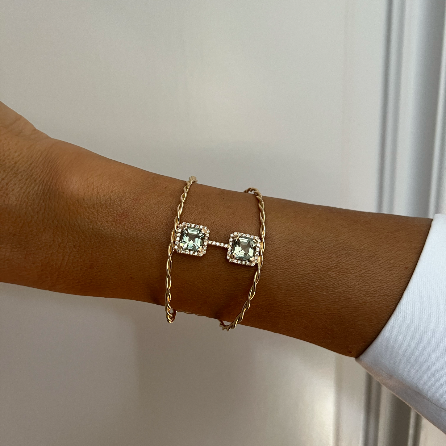 TWISTED BRACELET-sky topaz