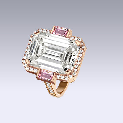 MANHATTAN LARGE RING-white edel topaz