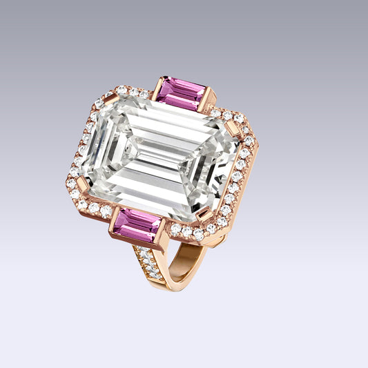 MANHATTAN LARGE RING-white edel topaz